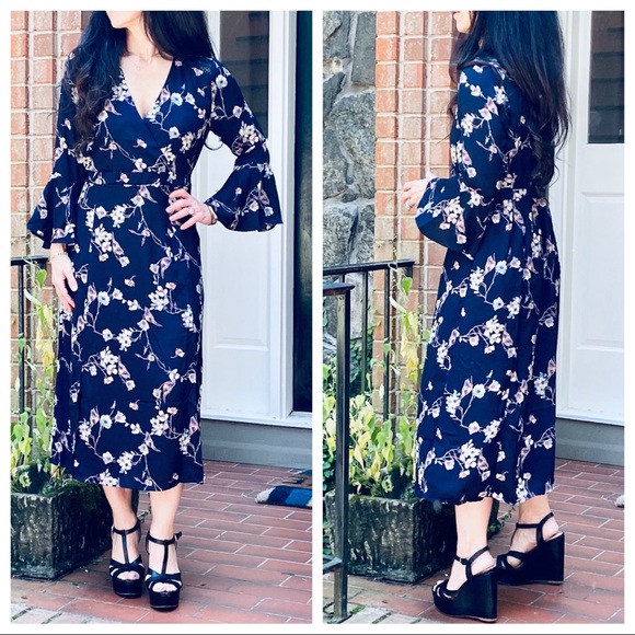 BEAUTIFUL FLORAL PRINT MIDI DRESS - Picture 2 of 9